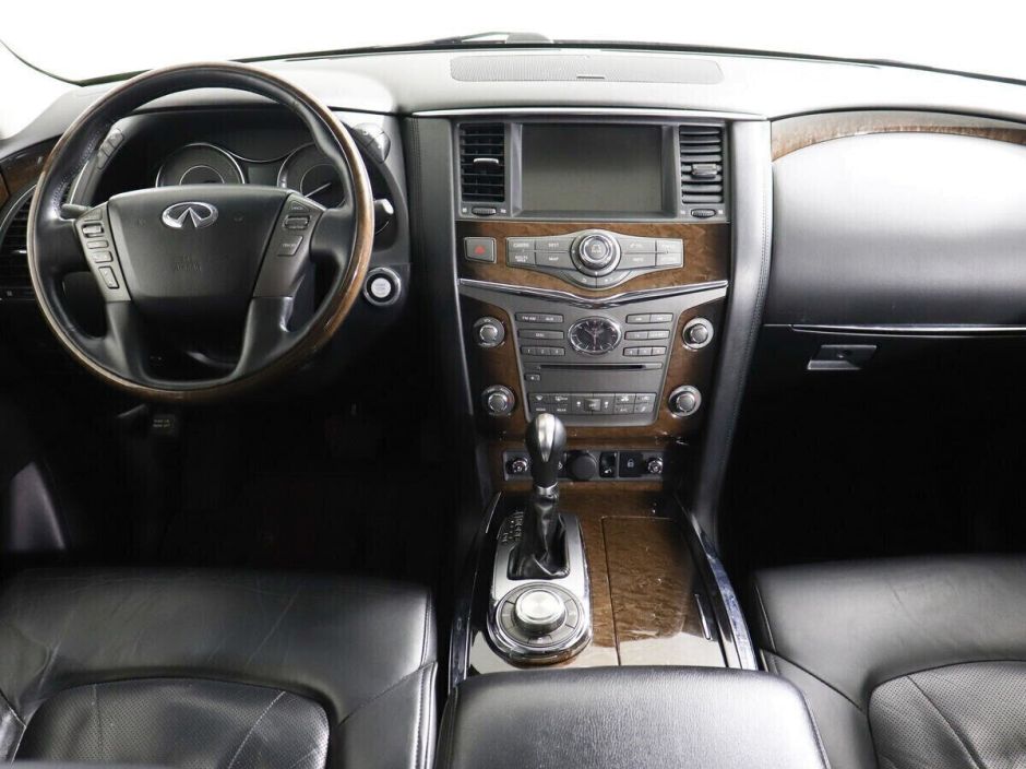 Infiniti QX56, 5.6 л, АТ, 2013 фото 13