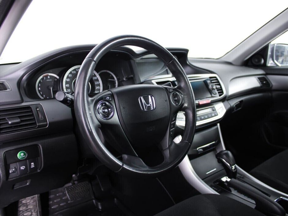 Honda Accord, 2.4 л, АТ, 2013 фото 11