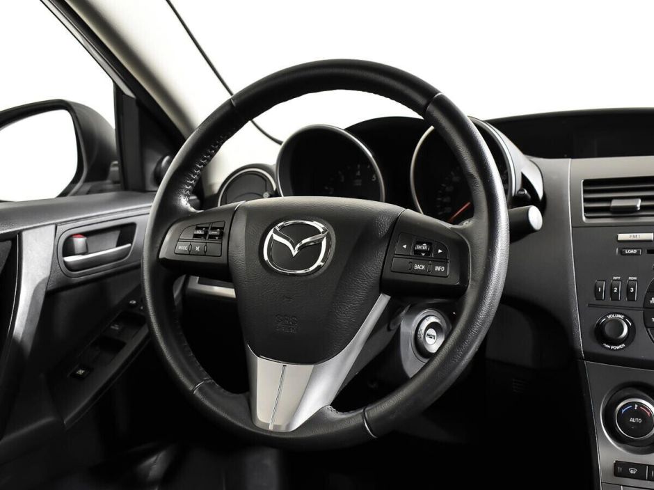 Mazda 3, 1.6 л, АТ, 2011 фото 2