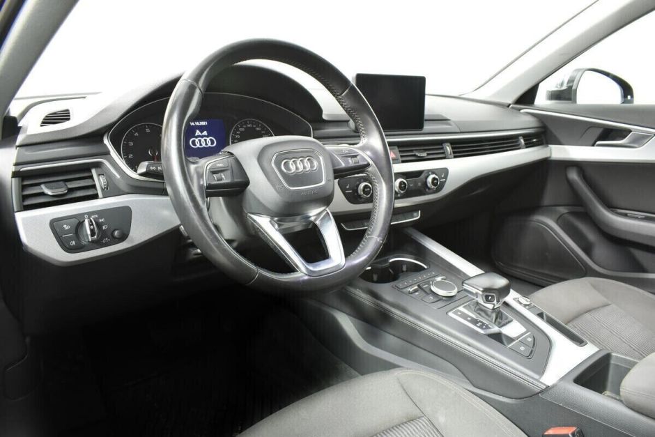 Audi A4, 2.0 л, Робот, 2016 фото 11