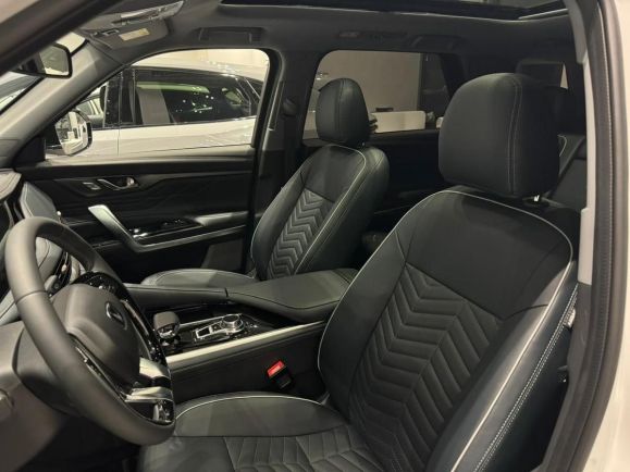 Changan CS95 DLX, 2.0 л, АТ, 2024 фото 5