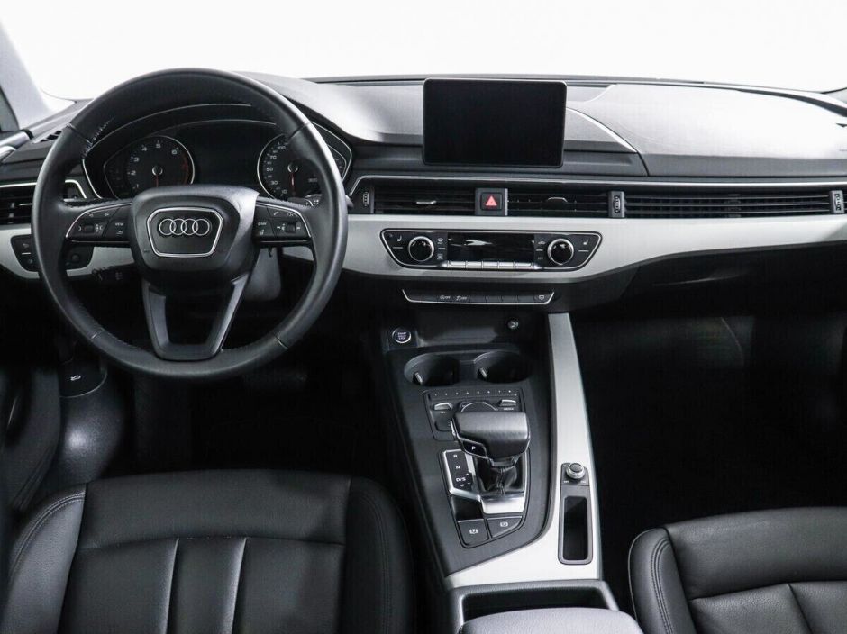 Audi A4, 2.0 л, Робот, 2016 фото 12