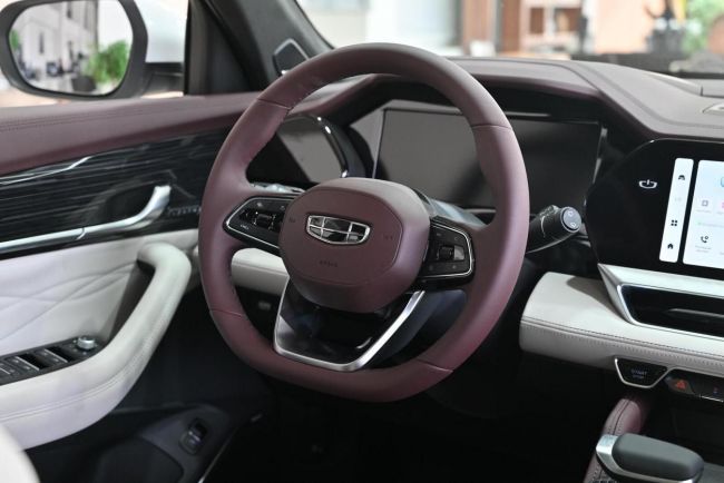 Geely Monjaro Exclusive, 2.0 л, АТ, 2024 фото 7