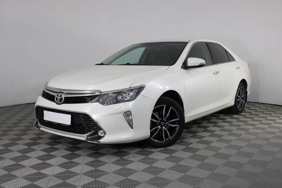 Toyota Camry, 2.5 л, АТ, 2017 фото 3