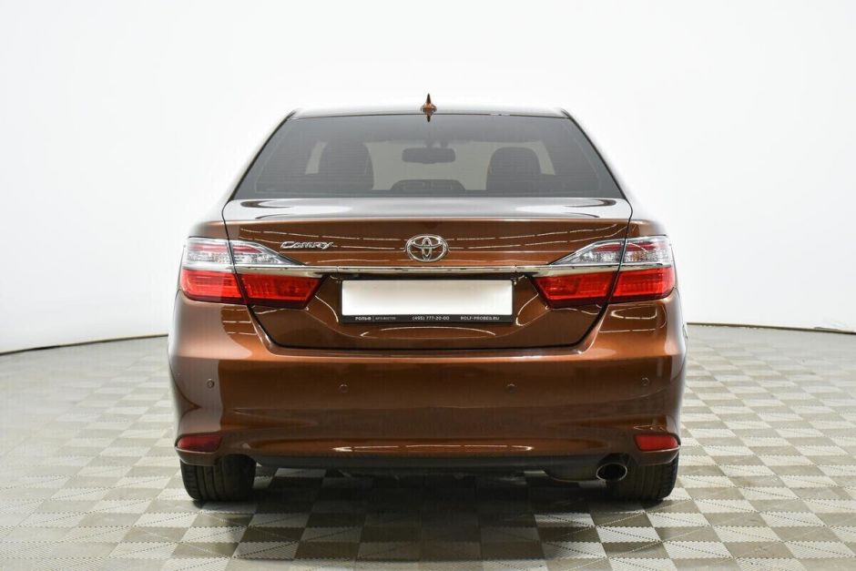 Toyota Camry, 2.5 л, АТ, 2017 фото 8