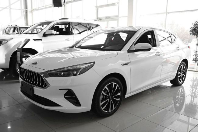 JAC J7 Luxury, 1.5 л, Вариатор, 2024 фото 3