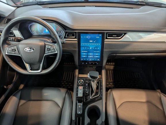JAC J7 Luxury, 1.5 л, Вариатор, 2024 фото 7