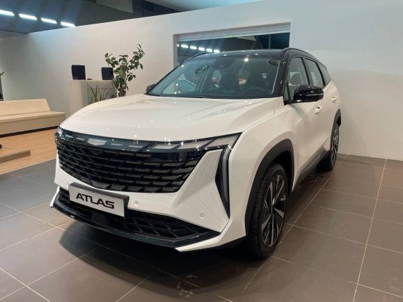 Geely Atlas Flagship, 2.0 л, АТ, 2024 фото 3