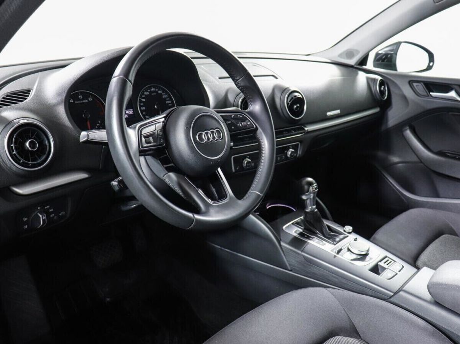 Audi A3, 1.5 л, Робот, 2018 фото 11