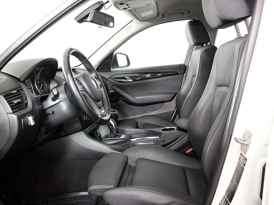 BMW X1, 2.0 л, АТ, 2012 фото 5