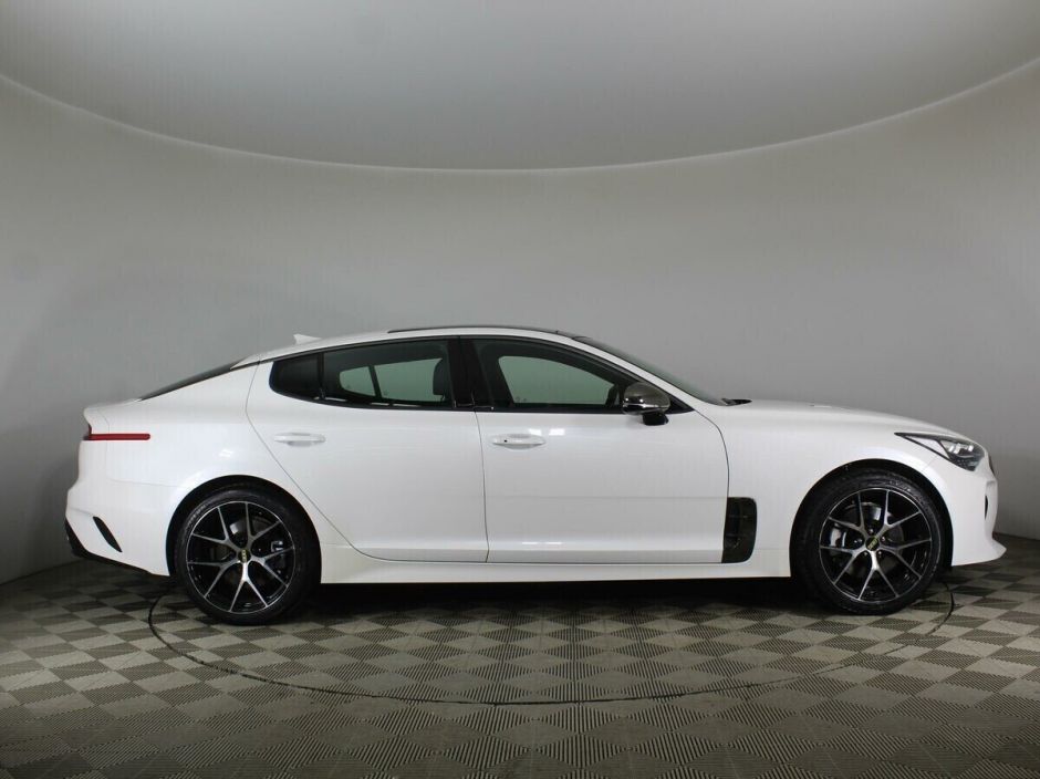 Kia Stinger, 2.0 л, АТ, 2018 фото 10