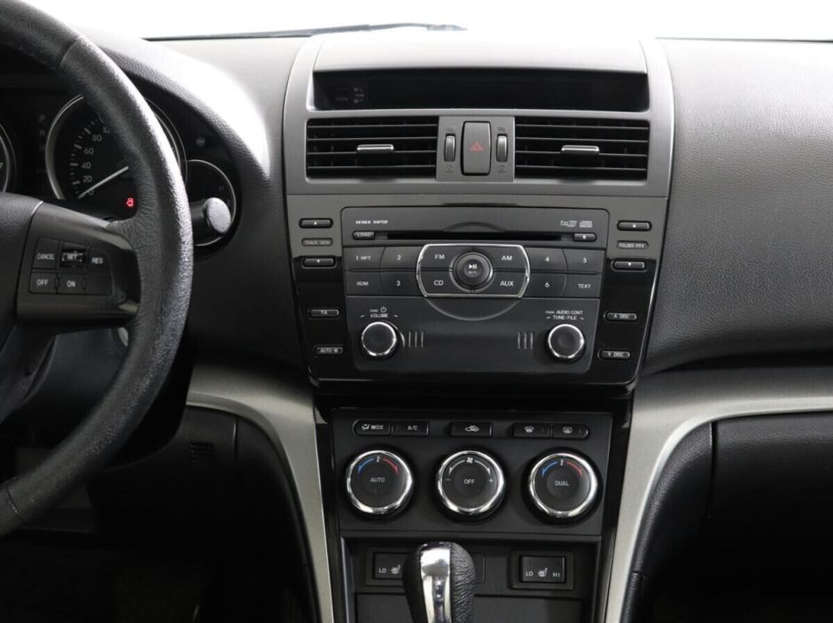 Mazda 6, 2.0 л, АТ, 2011 фото 2