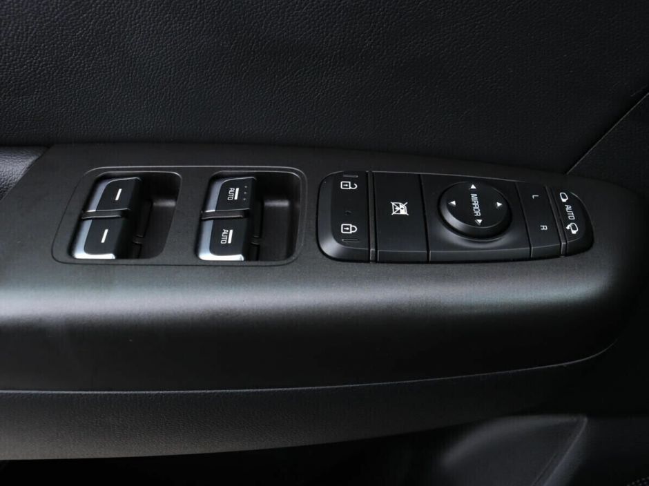 Kia Sportage, 2.0 л, АТ, 2017 фото 2
