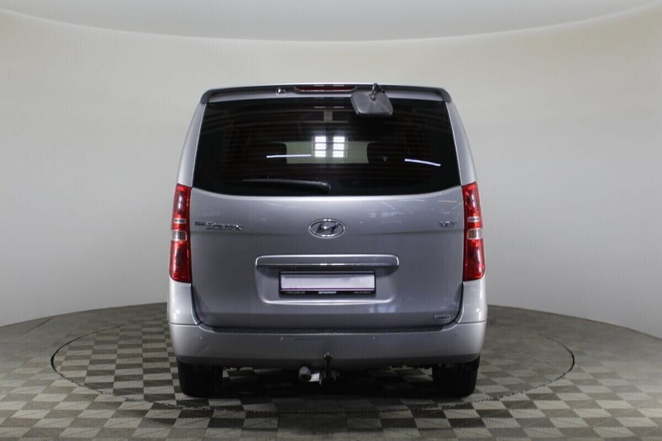 Hyundai Grand Starex, 2.5 л, АТ, 2014 фото 8