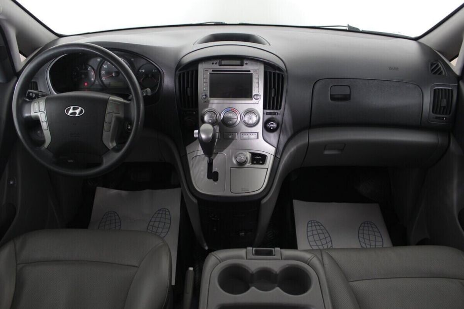 Hyundai Grand Starex, 2.5 л, АТ, 2014 фото 13