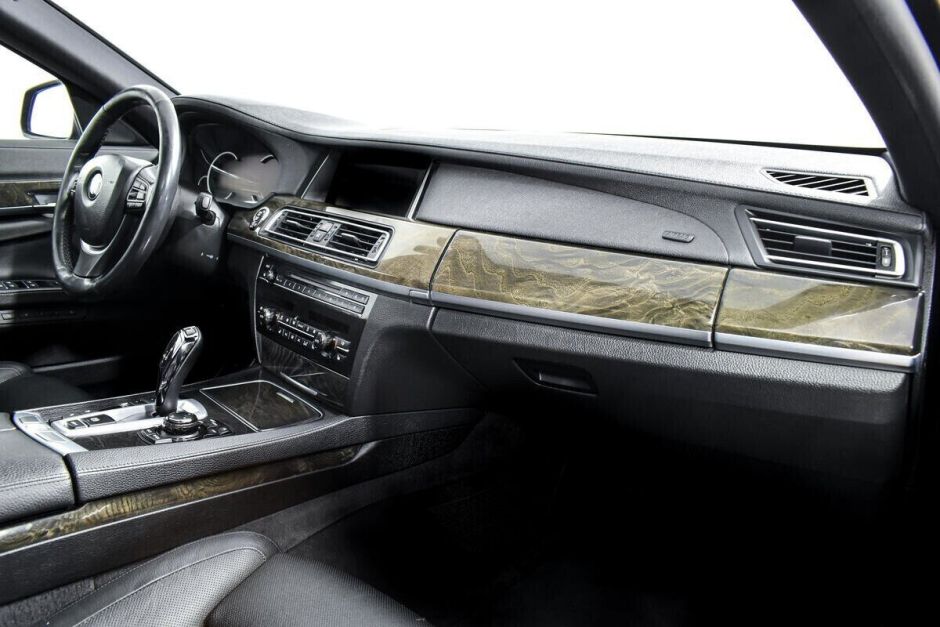 BMW 7 серии, 3.0 л, АТ, 2012 фото 12