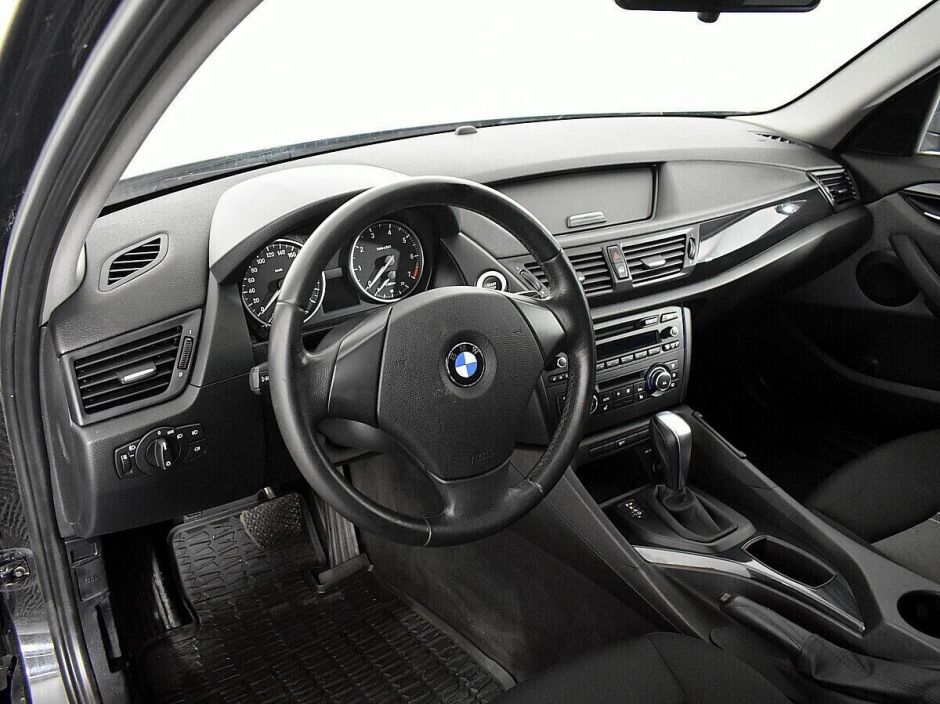 BMW X1, 2.0 л, АТ, 2012 фото 9