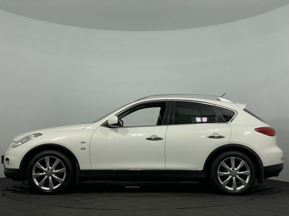 Infiniti QX50, 2.5 л, АТ, 2015 фото 9
