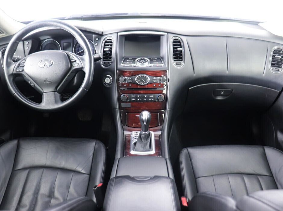 Infiniti QX50, 2.5 л, АТ, 2013 фото 13