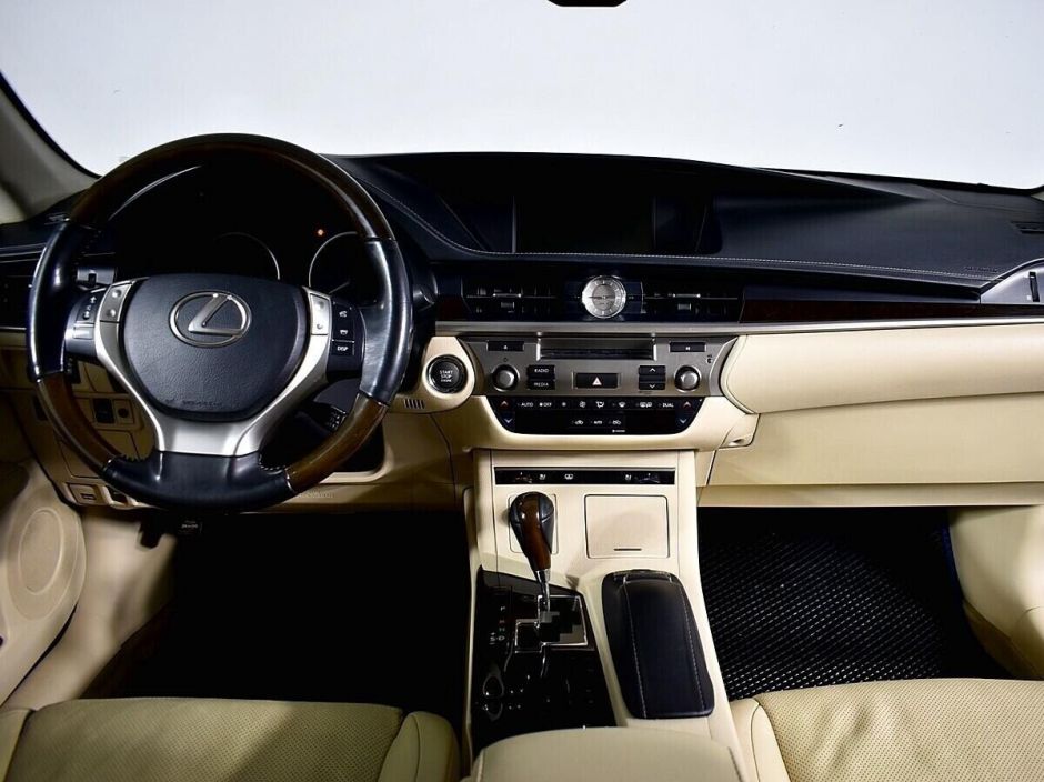 Lexus ES, 2.5 л, АТ, 2014 фото 6