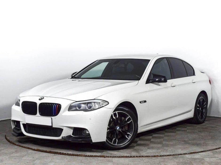 BMW 5 серии, 3.0 л, АТ, 2013 фото 3