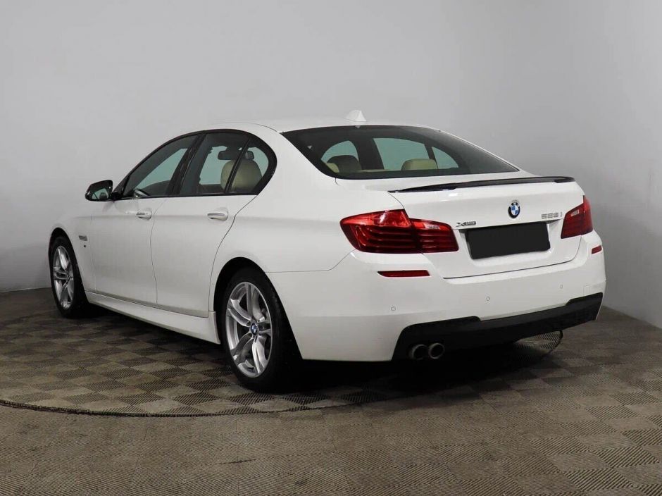 BMW 5 серии, 2.0 л, АТ, 2014 фото 6