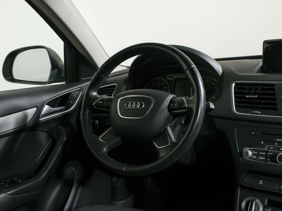 Audi Q3, 2.0 л, Робот, 2011 фото 9