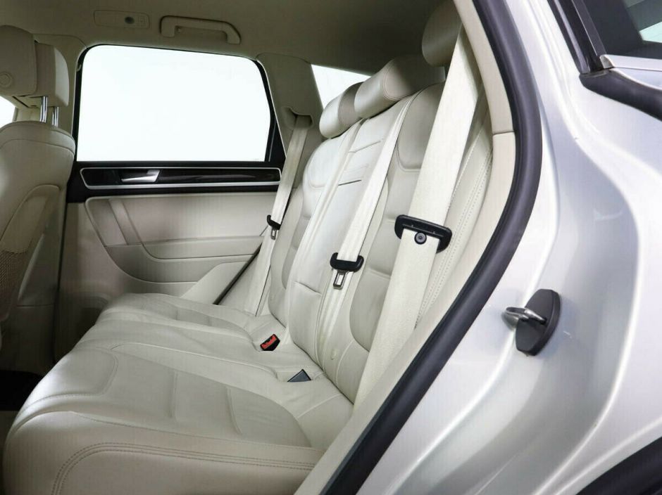 Volkswagen Touareg, 3.0 л, АТ, 2012 фото 10