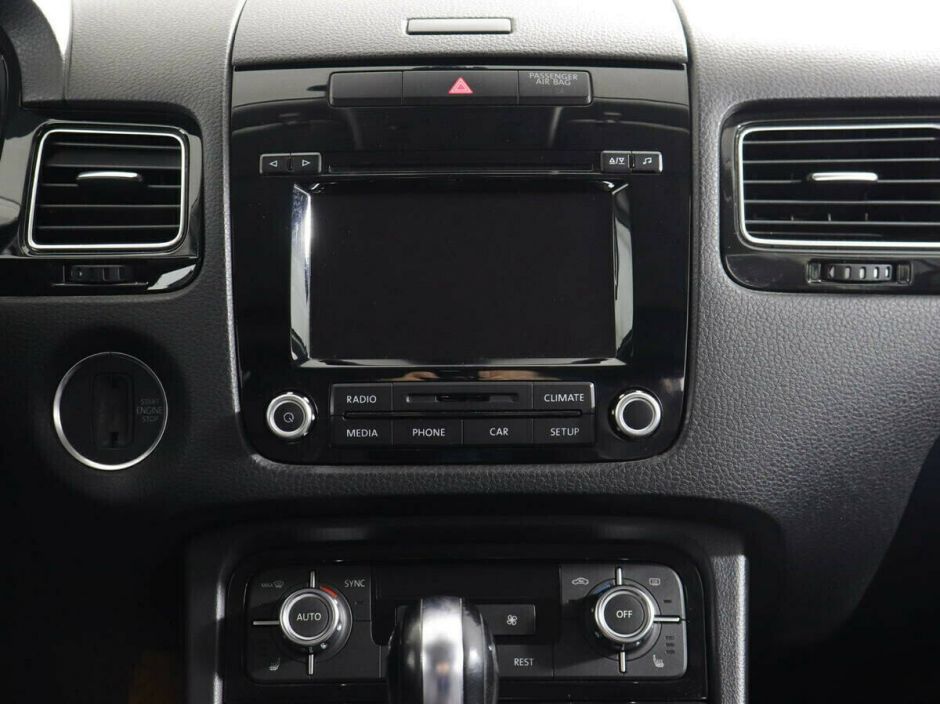 Volkswagen Touareg, 3.0 л, АТ, 2012 фото 2
