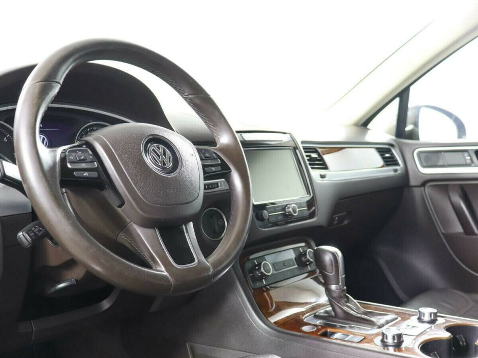 Volkswagen Touareg, 3.0 л, АТ, 2014 фото 8