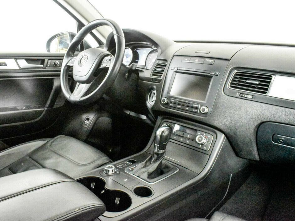 Volkswagen Touareg, 3.6 л, АТ, 2013 фото 2