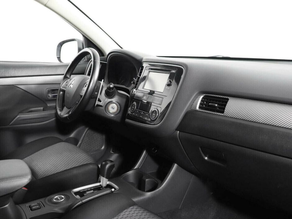 Mitsubishi Outlander, 2.0 л, Вариатор, 2015 фото 7