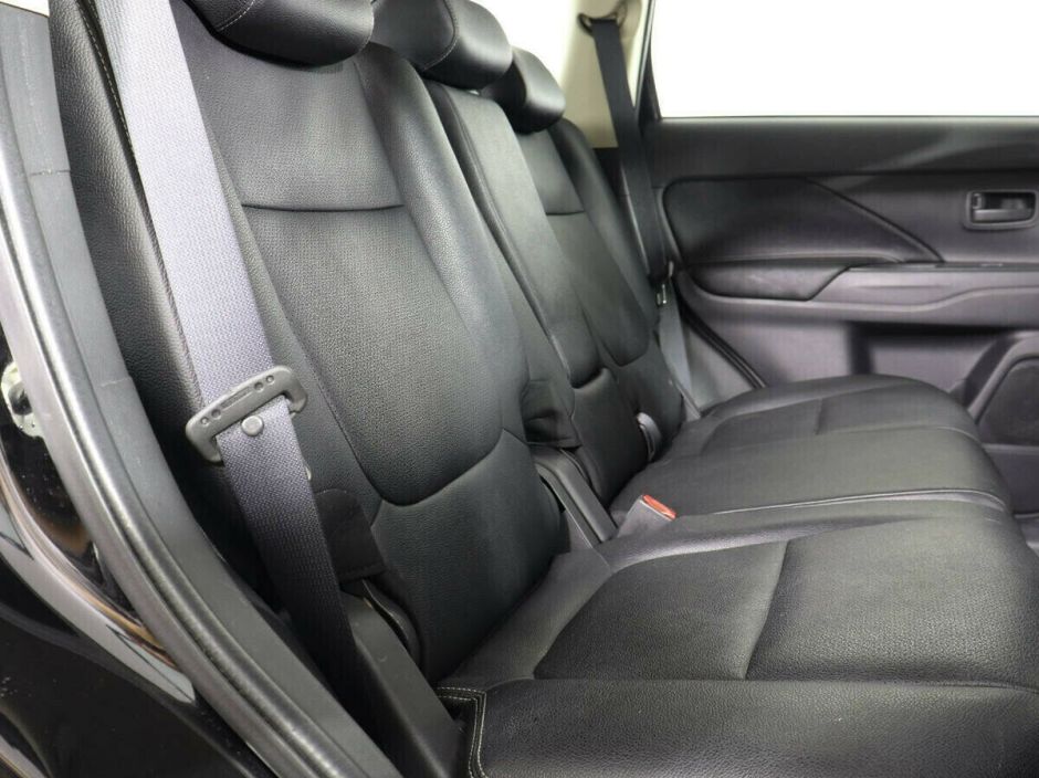 Mitsubishi Outlander, 2.4 л, Вариатор, 2017 фото 8