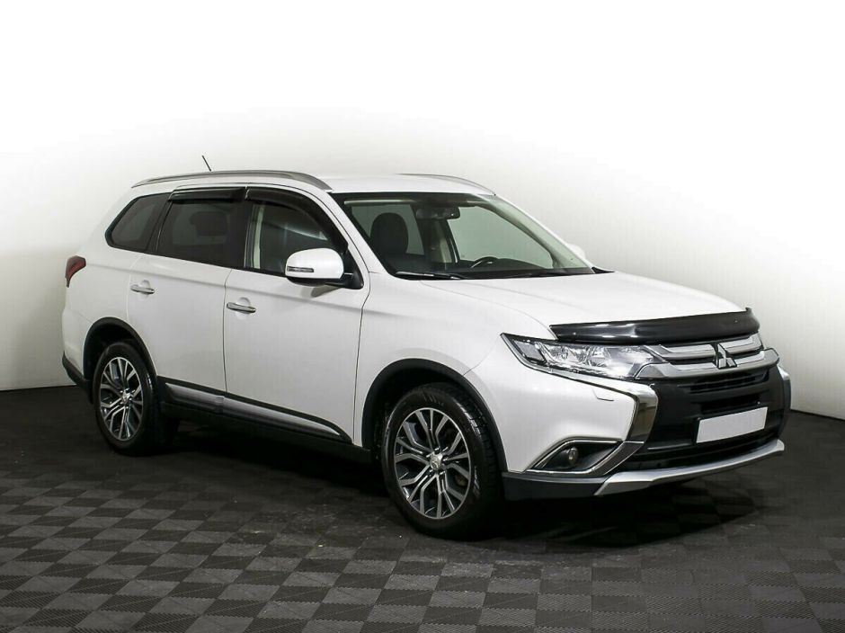 Mitsubishi Outlander, 2.4 л, Вариатор, 2018 фото 4