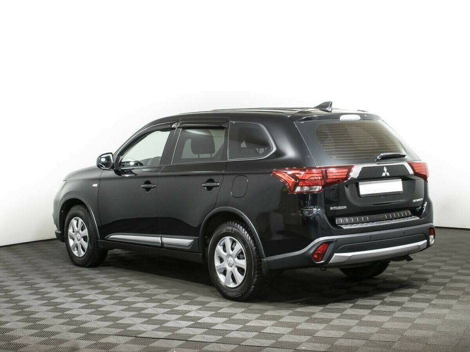 Mitsubishi Outlander, 2.0 л, Вариатор, 2016 фото 5