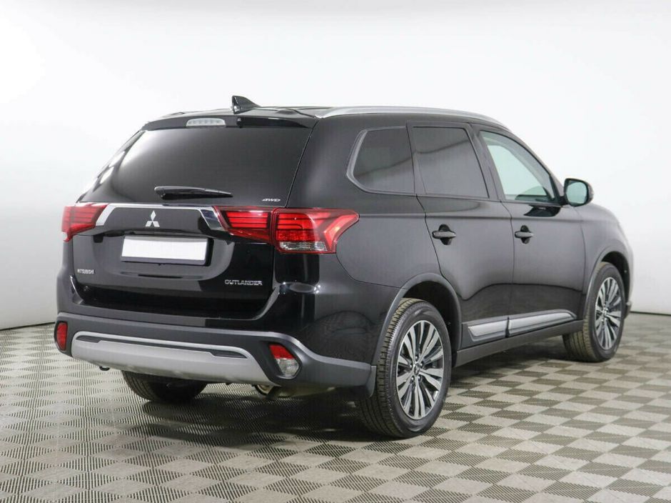 Mitsubishi Outlander, 2.0 л, Вариатор, 2019 фото 5