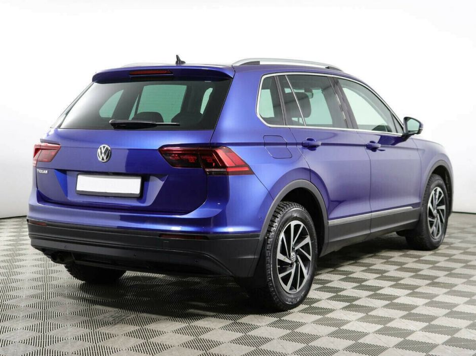 Volkswagen Tiguan, 2.0 л, Робот, 2018 фото 6
