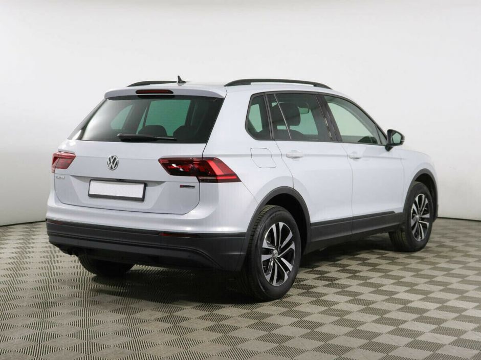 Volkswagen Tiguan, 1.5 л, Робот, 2019 фото 6