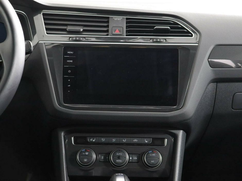 Volkswagen Tiguan, 2.0 л, Робот, 2018 фото 11