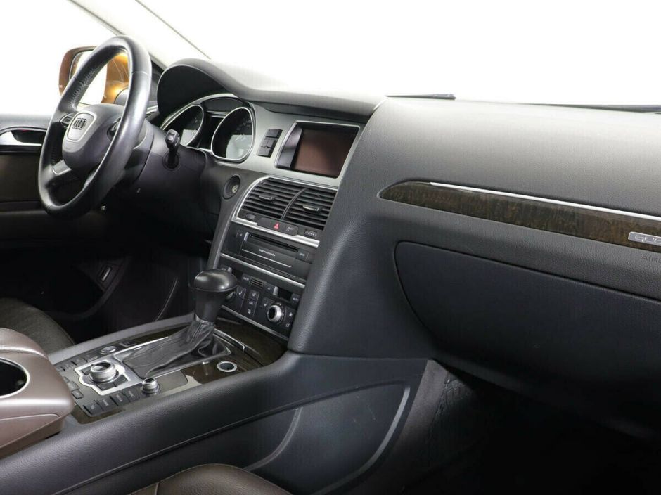 Audi Q7, 3.0 л, АТ, 2011 фото 1