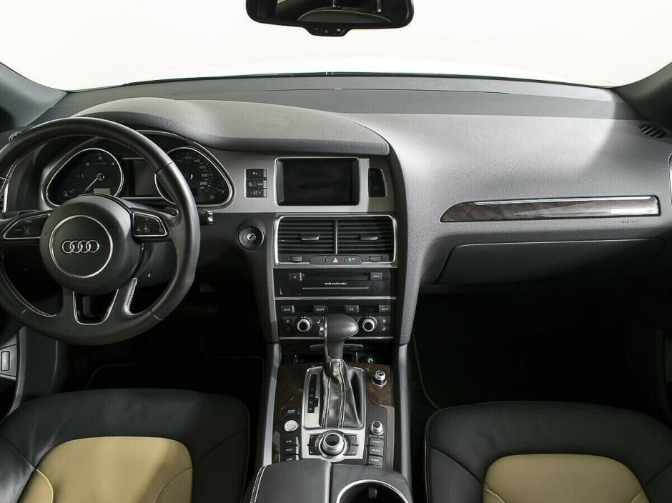 Audi Q7, 3.0 л, АТ, 2012 фото 2