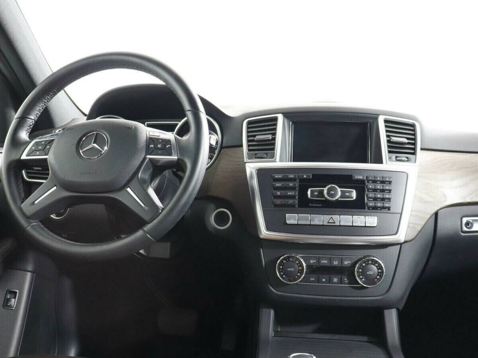Mercedes-Benz M-Класс, 3.5 л, АТ, 2012 фото 9