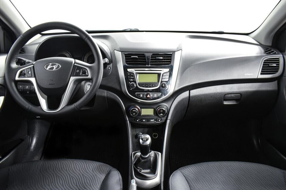Hyundai Solaris, 1.6 л, МТ, 2013 фото 8