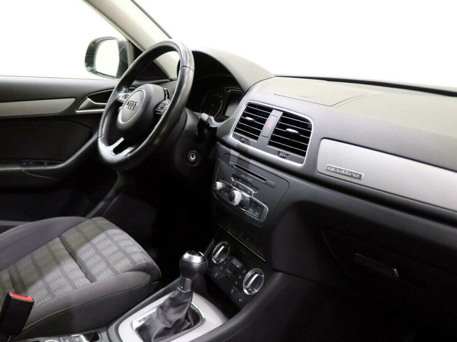 Audi Q3, 2.0 л, Робот, 2011 фото 2