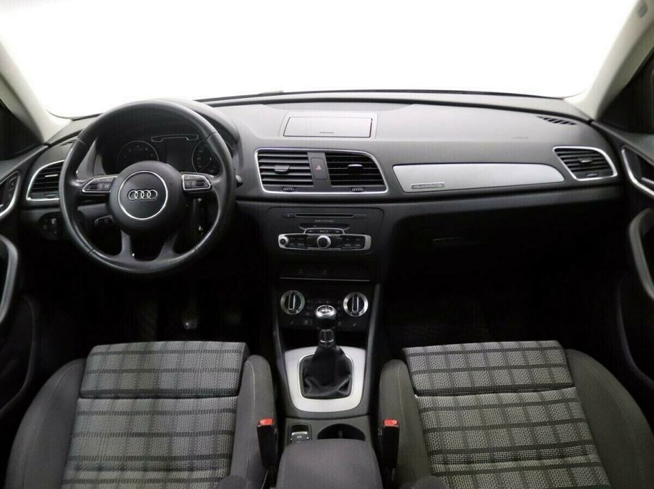 Audi Q3, 2.0 л, Робот, 2012 фото 6