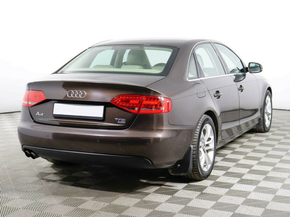 Audi A4, 2.0 л, АТ, 2010 фото 5