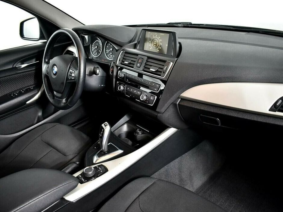 BMW 1 серии, 1.5 л, АТ, 2017 фото 2