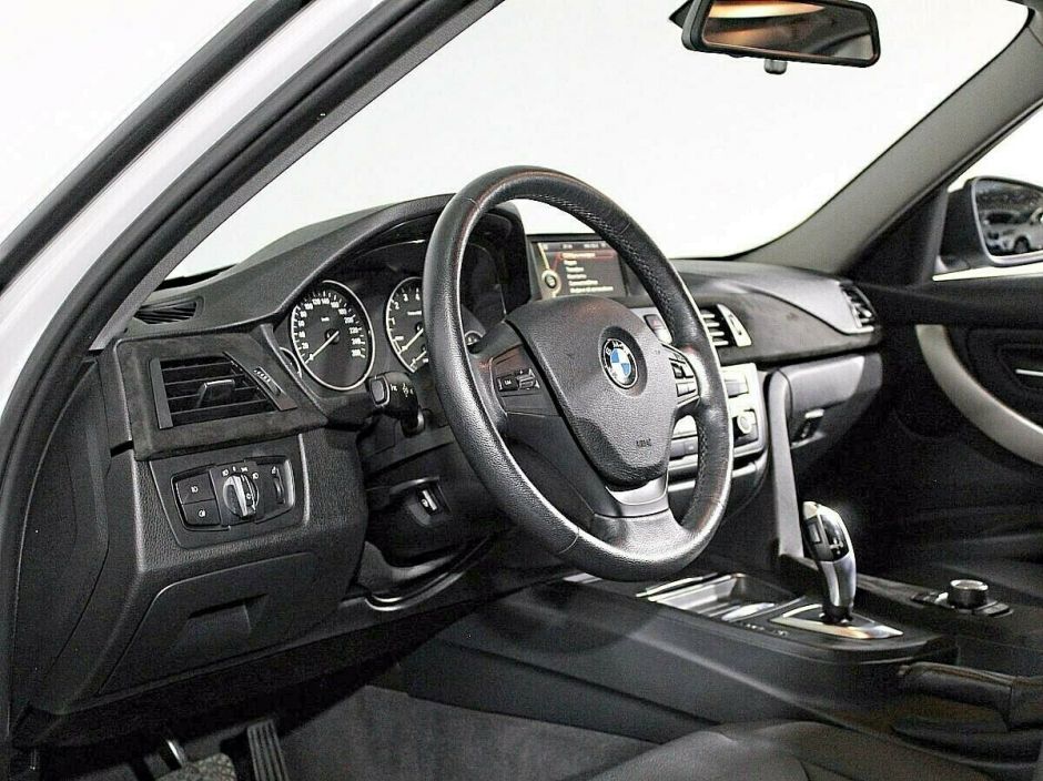 BMW 3 серии, 2.0 л, АТ, 2013 фото 7