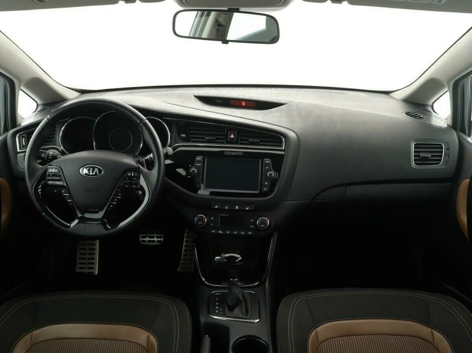 Kia Ceed, 1.6 л, АТ, 2016 фото 8