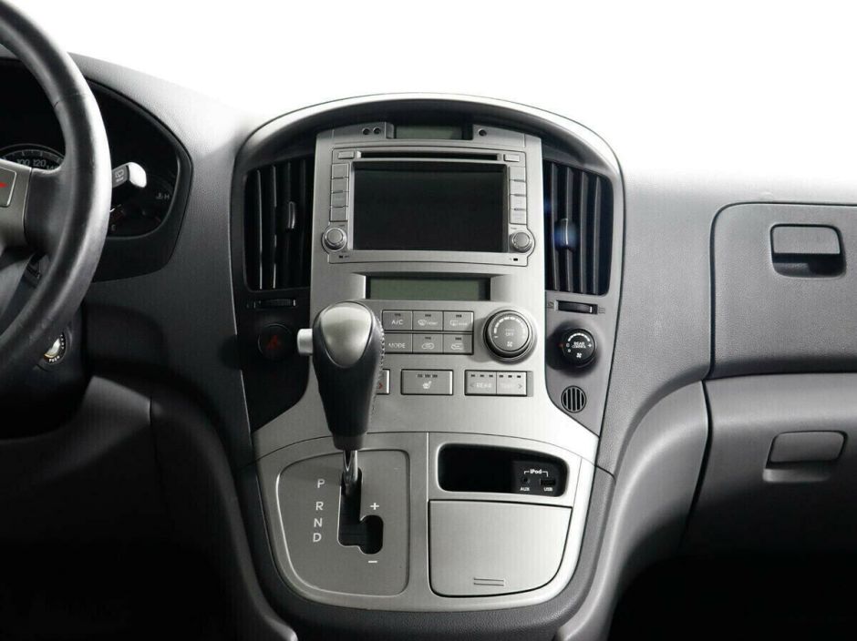 Hyundai Grand Starex, 2.5 л, АТ, 2011 фото 11